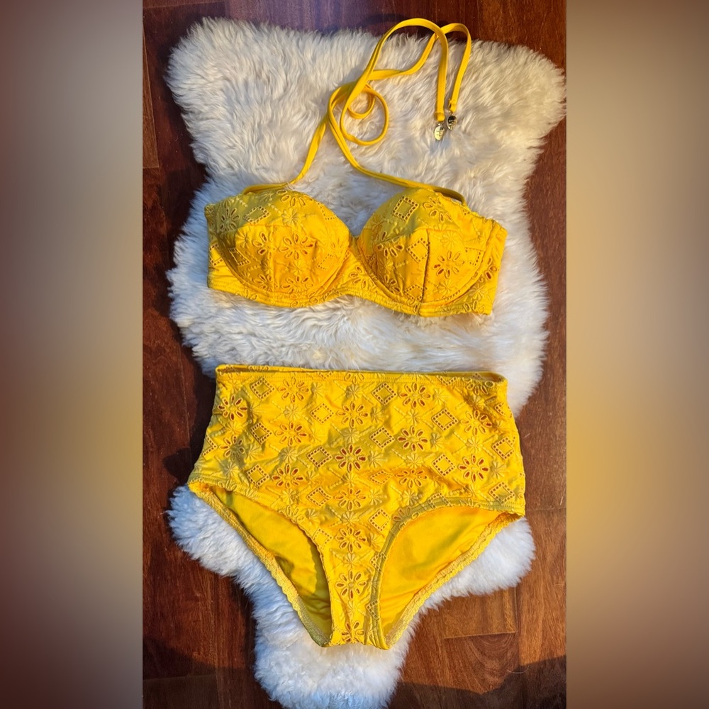 Kate Spade Embroidered Bikini Set 👙